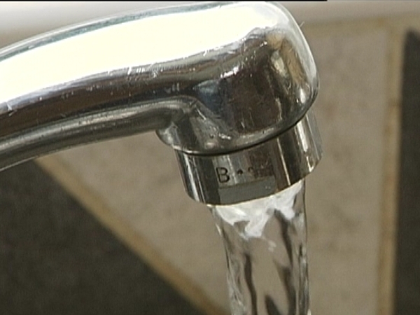 Water - People urged not to leave taps running