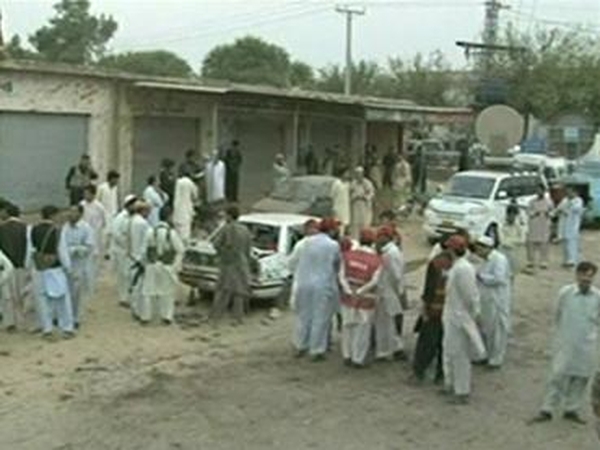 Pakistan - Suicide bomb attack