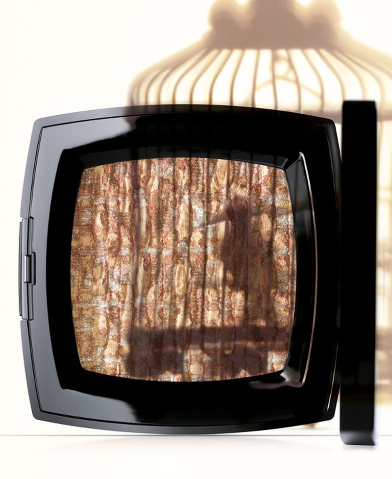 The shimmering tweed highlighter