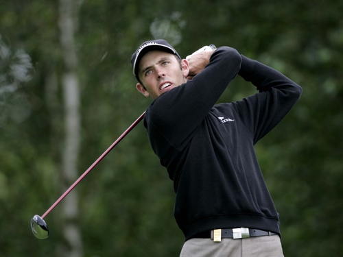 Carl Schwartzel fired a second round 66 in Hong Kong