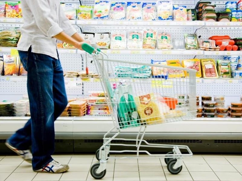 Shopping - Consumers 'confused by creative marketing techniques'