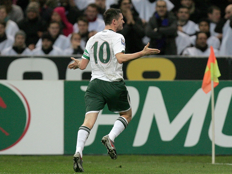 Robbie Keane will don the green and white of Celtic