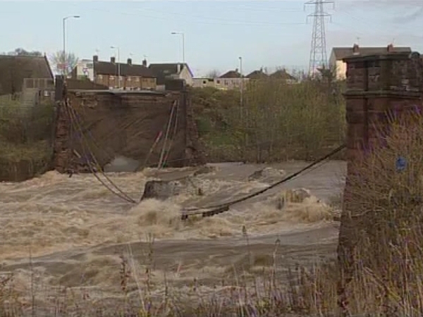 Cumbria - Bridges collapsed due to force of water