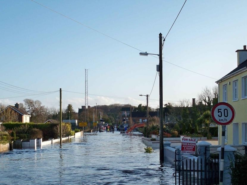 The road leading up to the Ballinasloe train station is completely flooded (Credit: Sean Collins)
