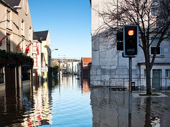Washington Street in Cork city submerged this morning (Credit: David Hegarty)