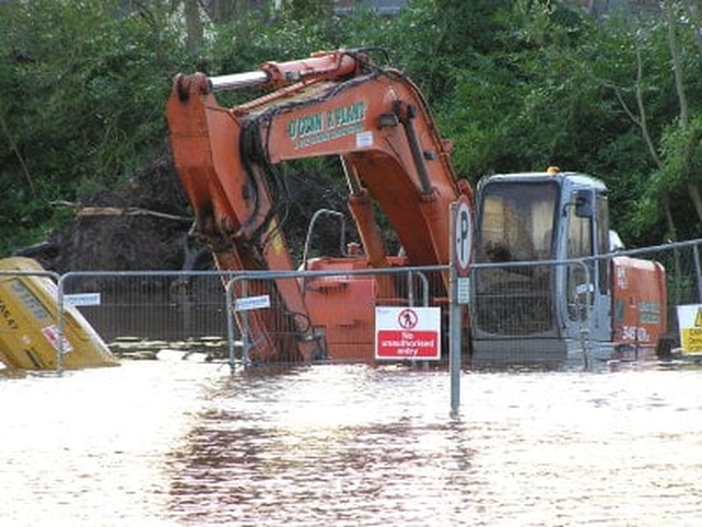 Flood relief works in Ennis, Co Clare - (Credit: Donal O'Lochlainn)