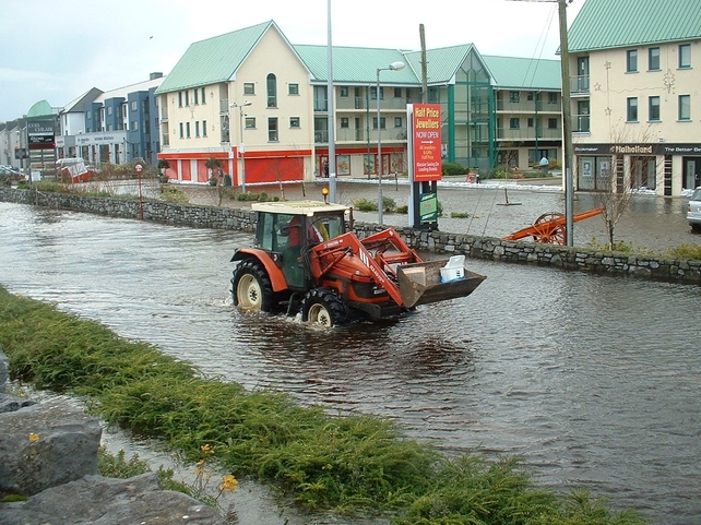 N17 flooded in Claregalway - (Credit: Derek O'Brien)