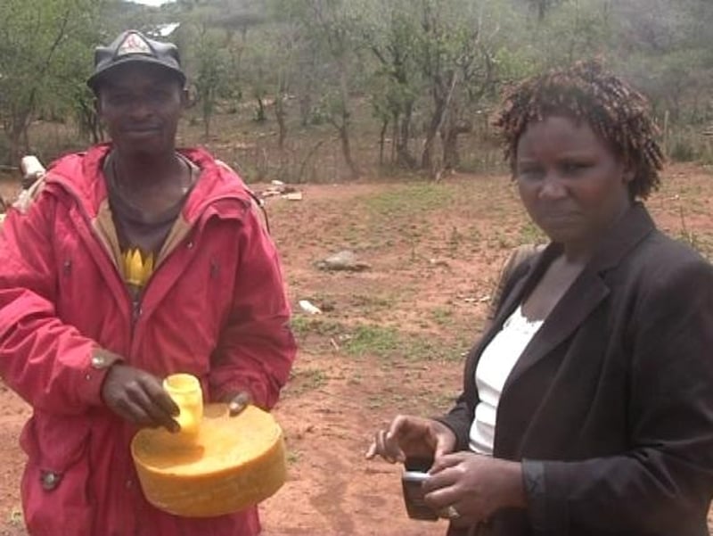 Amos &amp; Margaret - Beekeepers in Eldama Ravine