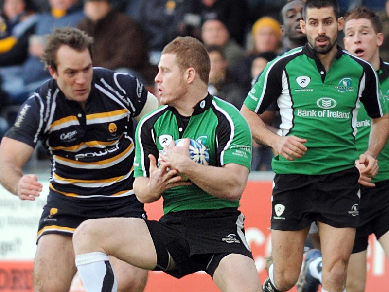 Connacht's Liam Bibo catches under pressure from Worcester's Kai Horstmann