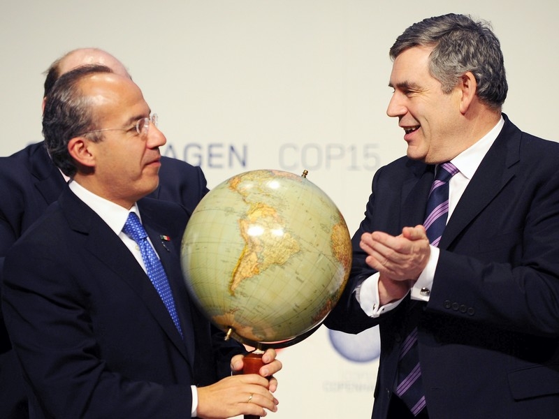 Calderon &amp; Brown - British PM wants 'more ambition'