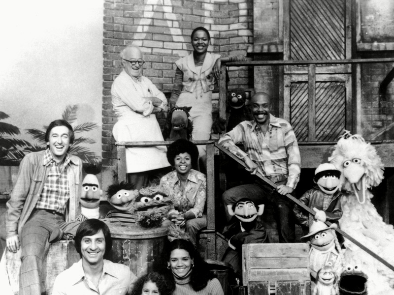 Alaina Reed Hall (top of picture) - Played Olivia for 12 years