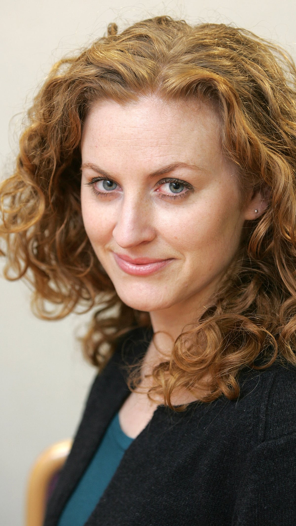  Tina Leonard