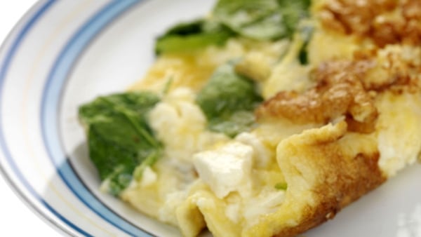 Feta Cheese Omelette with Steamed Broccoli and Car