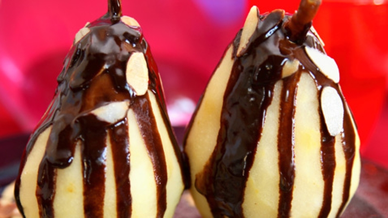 Baked Pear with Dark Chocolate Sauce