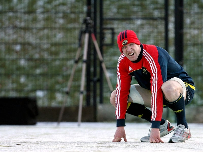 Munster captain Paul O'Connell trains in the snow