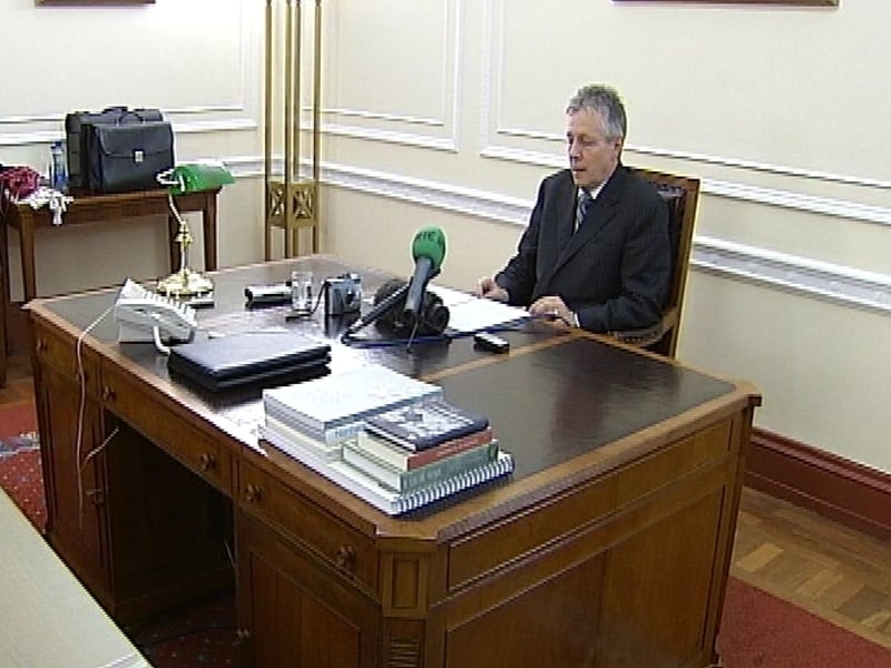 Peter Robinson - DUP vulnerable to seat losses