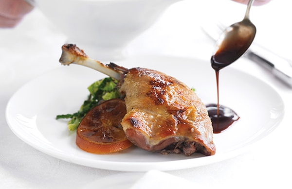 Roasted confit of duck with marmalade sauce