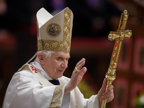 Pope Benedict - To meet Irish bishops to discuss reports