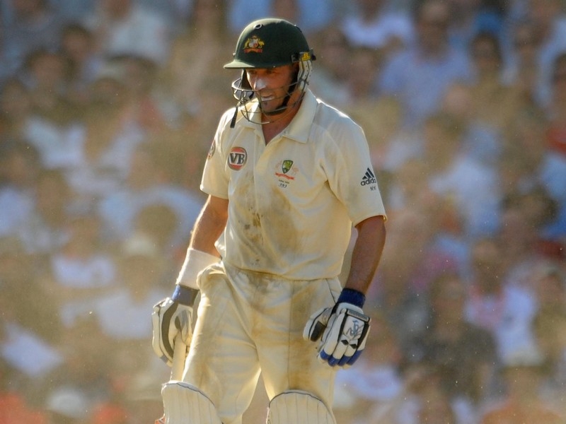 Michael Hussey's 47 gave Bangladesh a tough target of 142