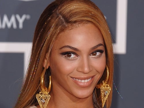 Knowles - Second wedding anniversary on 4 April