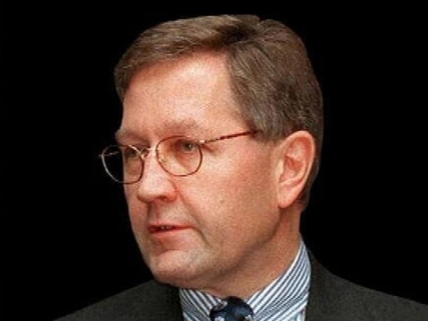 Klaus Regling - Govt failings highlighted