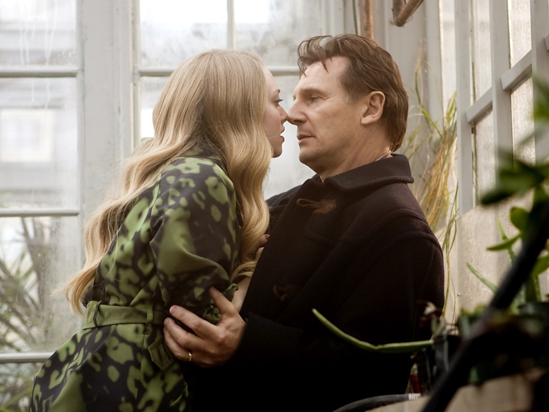 Part-film noir, part-erotic thriller