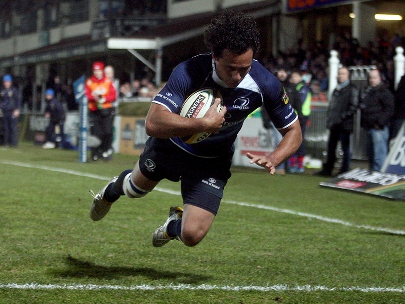 Isa Nacewa touches down for Leinster as they beat Scarlets at the RDS