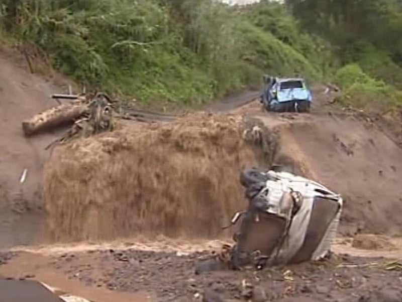 Madeira - Floods swept away cars