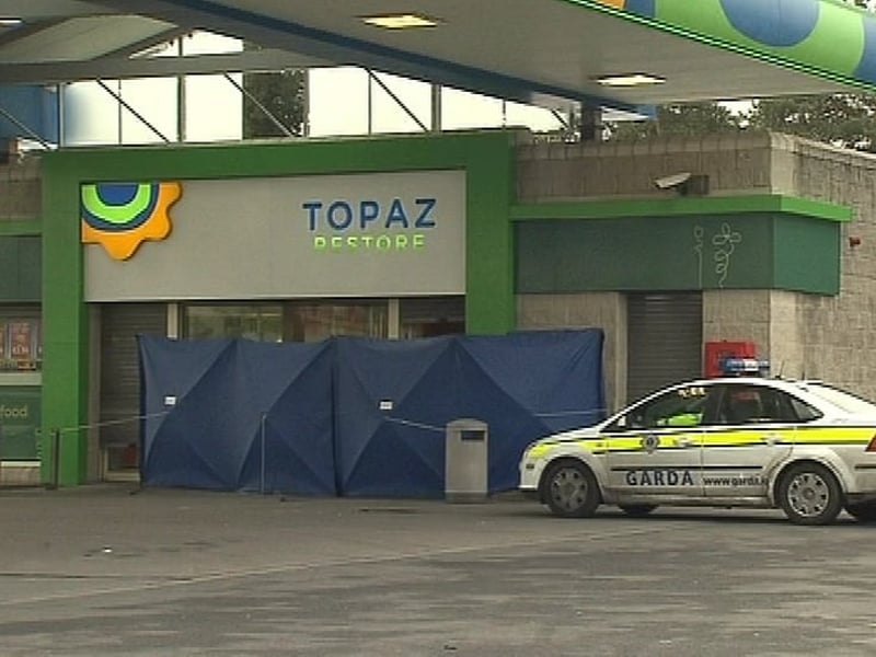 Limerick - Man shot dead at petrol station