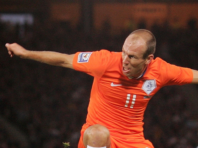 Netherlands international Arjen Robben hit a stunning strike to send Bayern Munich into the quarter-finals of the Champions League