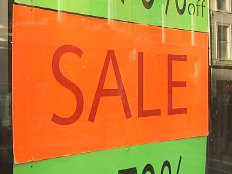 UK retail sales - March sees rise of 0.4%