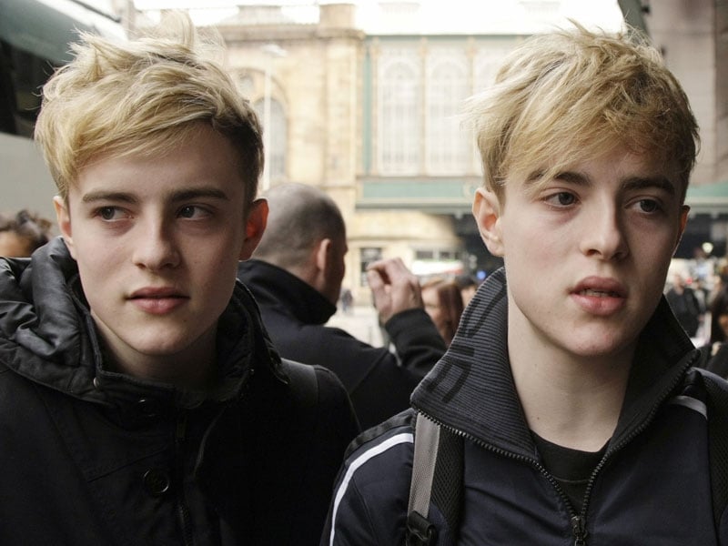 Jedward - To finalise details of deal in coming days