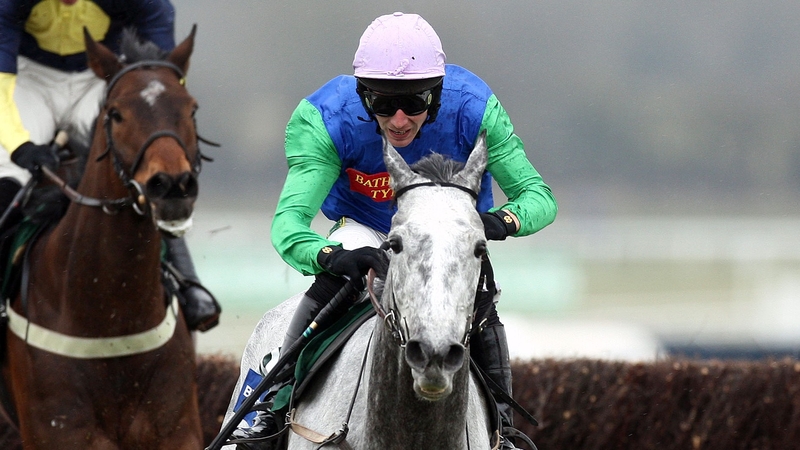 The David Pipe trained Great Endeavour romped home for an 18-1 surprise victory