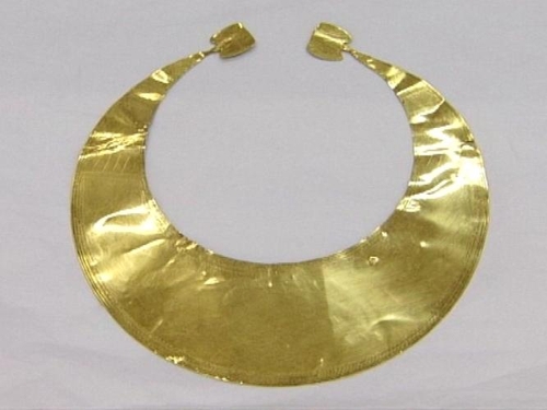 Artefact - Robbed and recovered