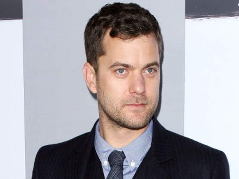 Joshua Jackson - acting has a narcotic effect