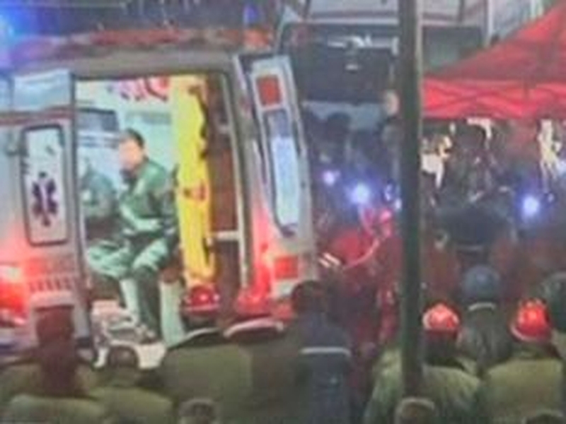 China - Nine people rescued