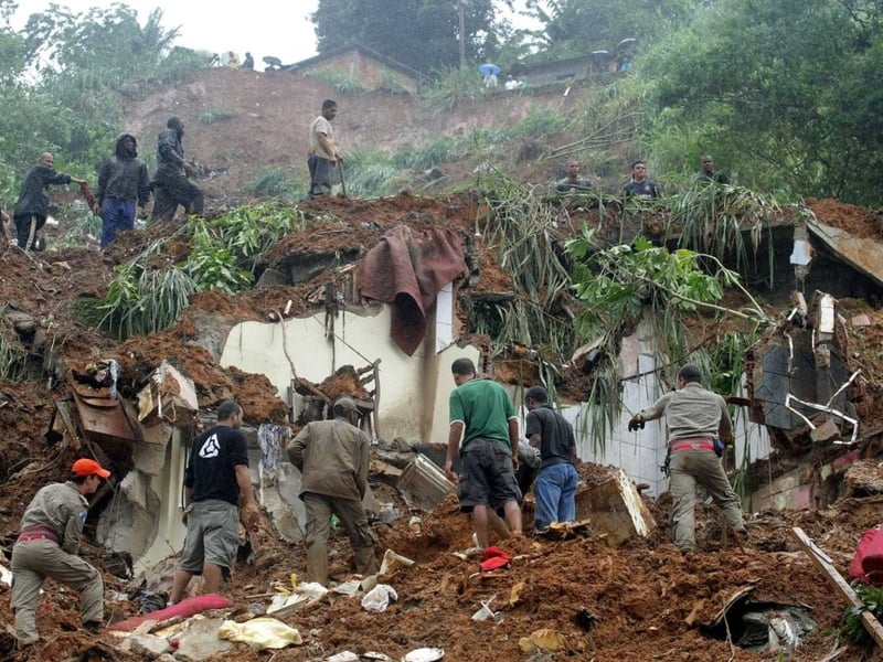 Brazil - 29cm of rain in 24 hours