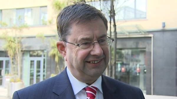 Éamon Ó Cuív - 100 new jobs for Galway