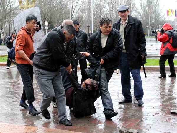 Kyrgyzstan - At least 47 people killed as opposition takes over