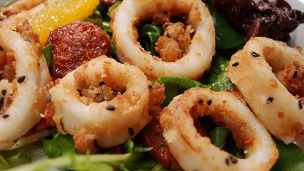 Crispy Calamari with Green Salad and a Citrus Dres