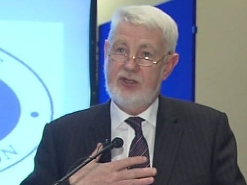 David Begg - Govt 'transfixed' by banking crisis
