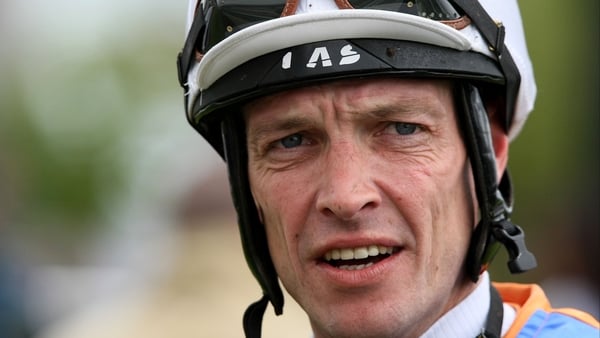 Richard Hughes will miss the Breeders' Cup in order to chase the jockeys' championship