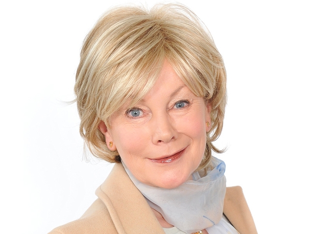 Kate Thompson - Loves playing cougar Justine