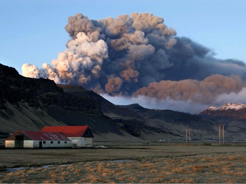 Volcanic ash cloud - Further update expected at 8pm