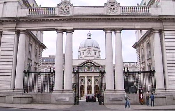 Government Buildings - Claims over bank crisis rejected