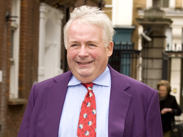 Biggins - Would love to appear on the Dancing on Ice panel for TV