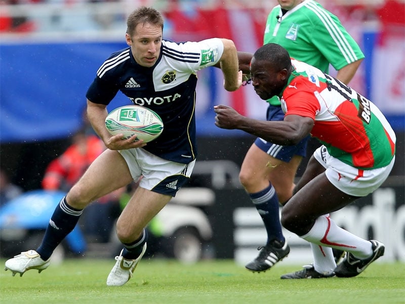 Tomás O'Leary on the run against Biarritz