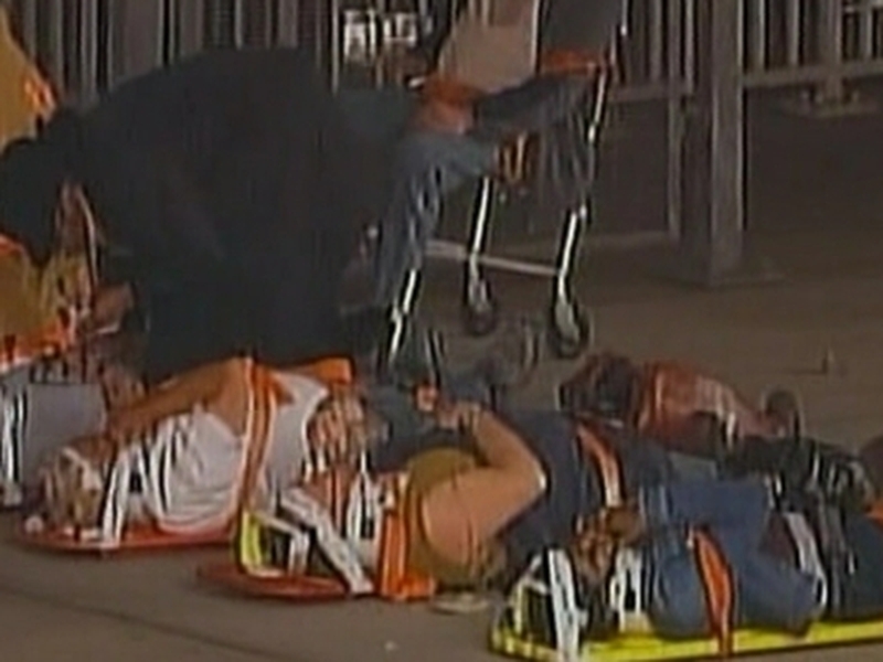 New York - Dozens injured