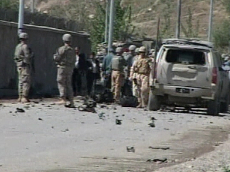 Kabul - At least 18 killed in suicide car bomb
