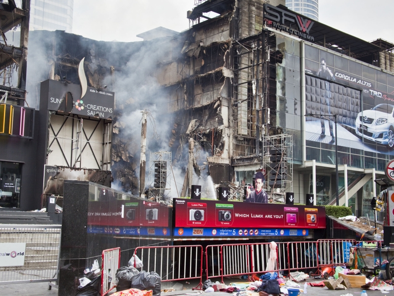 Bangkok - Riots across capital